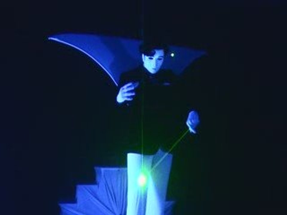 TOM SHANON_LASER