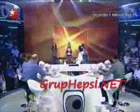 Grup Hepsi (Ucunda Bir Milyon Var) - Sır