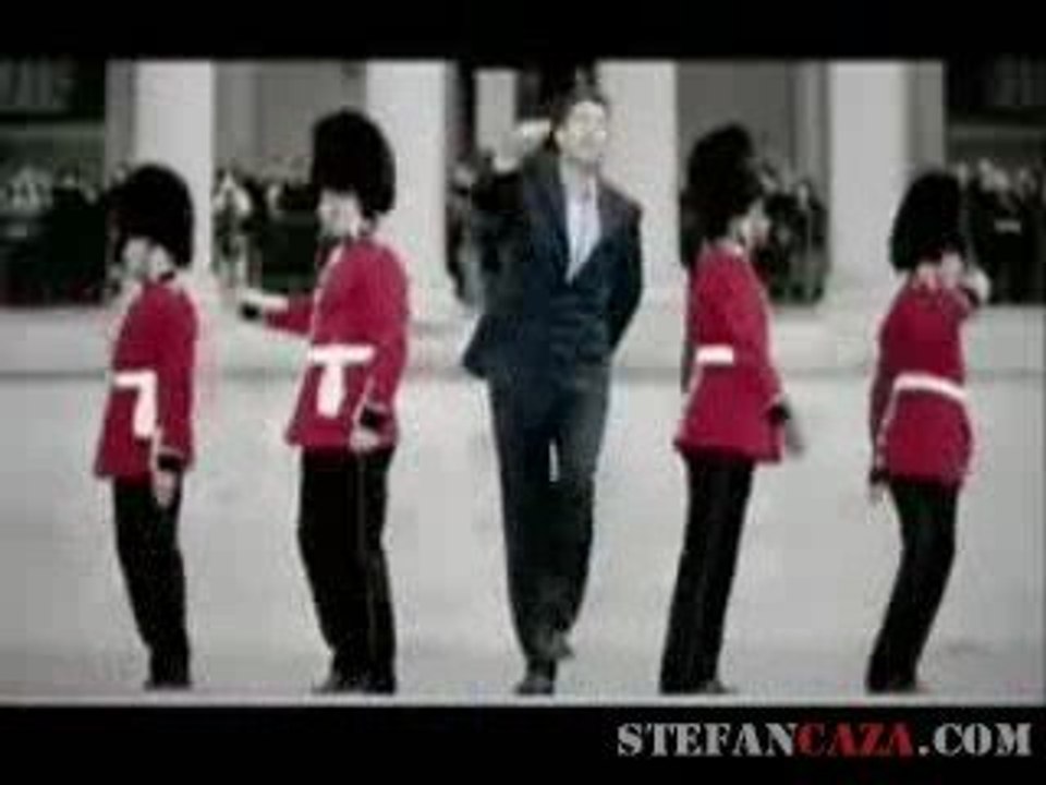 Pub radio Capital FM (Londres) : comédie musicale