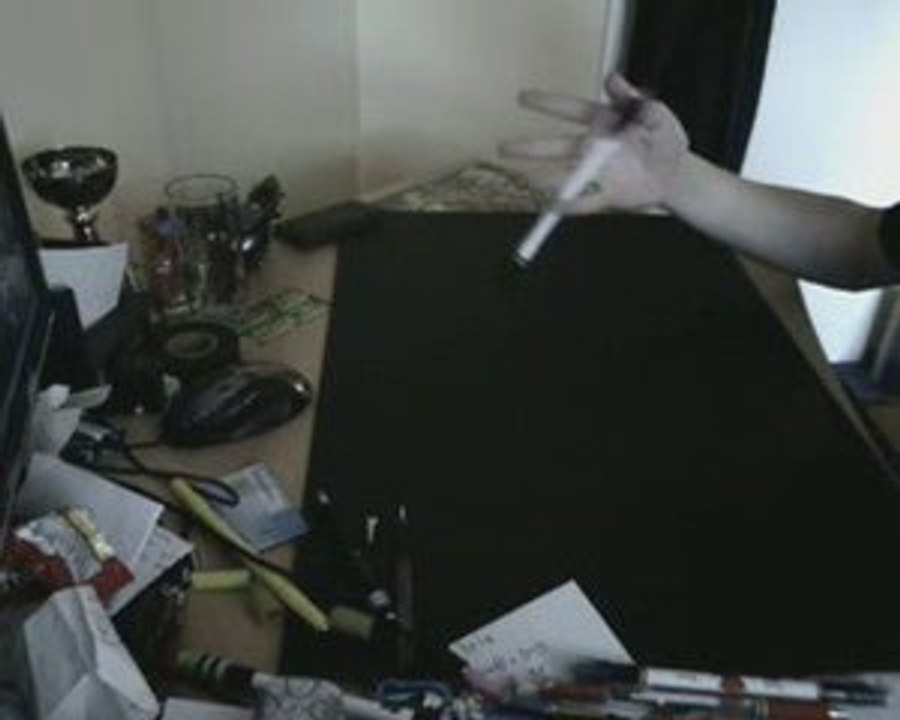 M@FFiN a.k.a Yoshî 10 Month Penspinn!