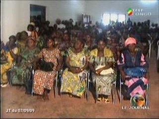 Rencontre citoyenne avec les femmes de Madingou