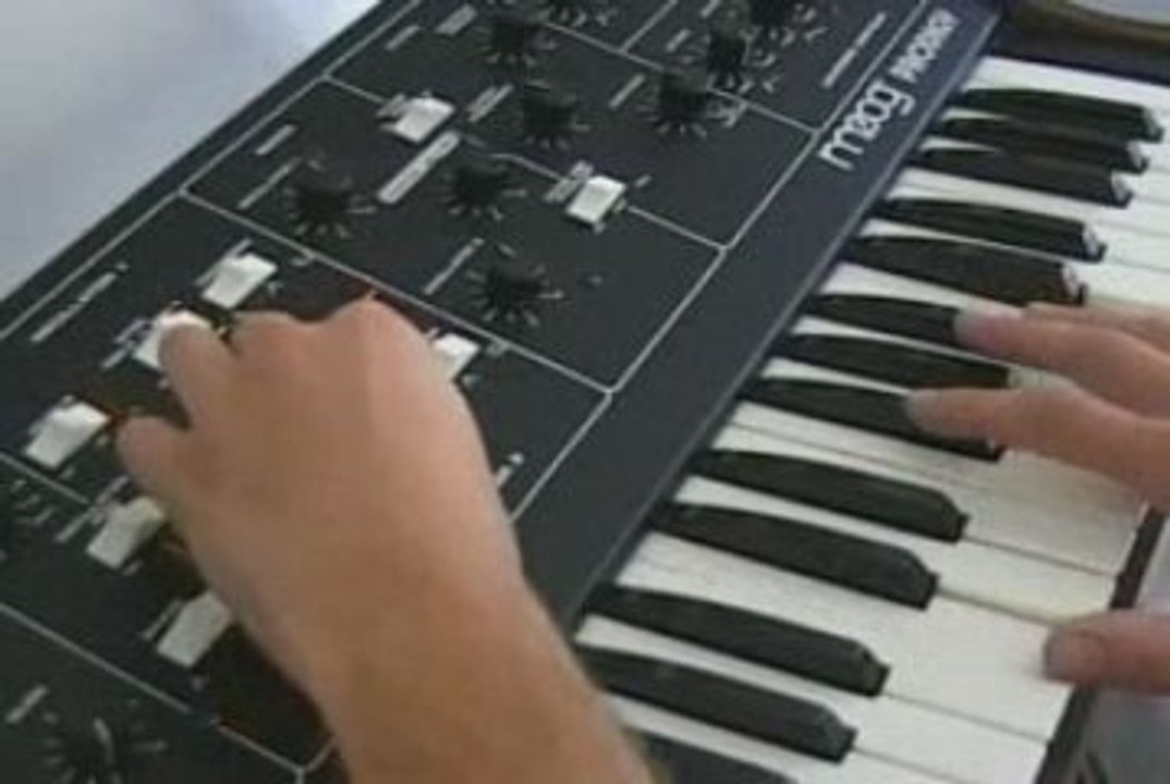 SYNTHETISEUR MOOG PRODIGY