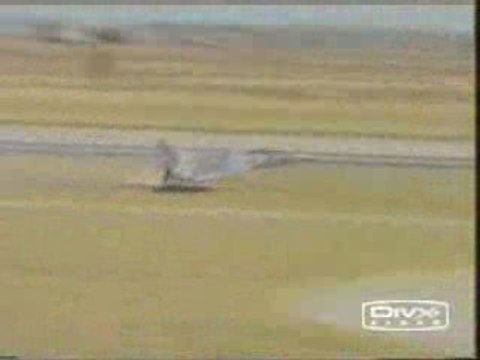 Crash Violent Mirage 2000-9 s'écrase au décollage à Istres