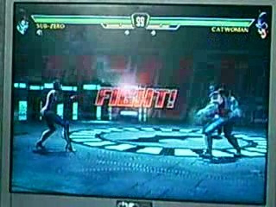 Mortal Kombat VS DC- Sub Zero VS Catwoman