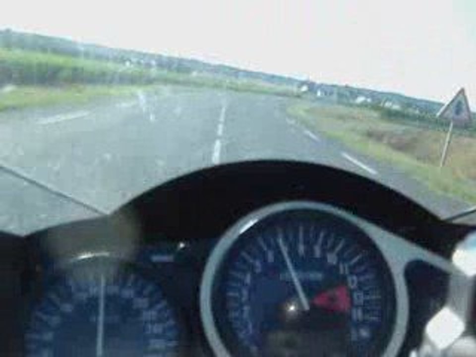 2ieme clip 900 ninja