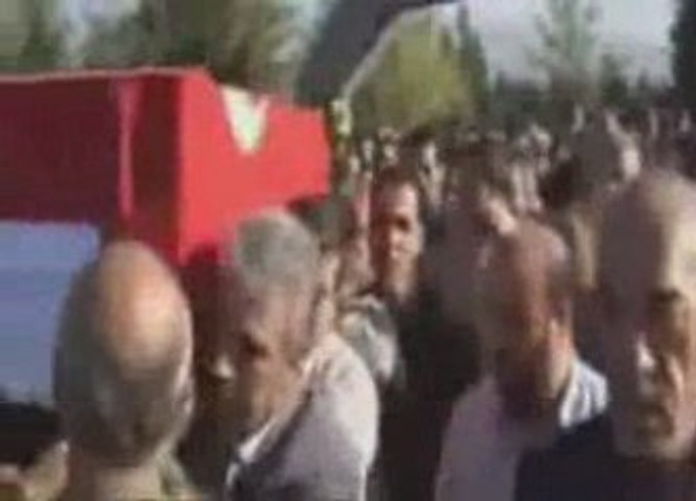 Özlem Atas - Mehmedim Siir Kahrolsun PKK