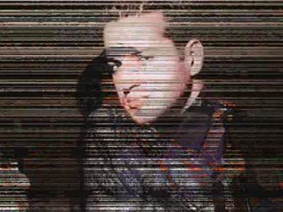 Cihan Dogan - Benim Yerime De Sev (canlı performans)