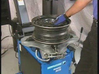 EVT Automotive Test Equipment - Tire Changer Operations