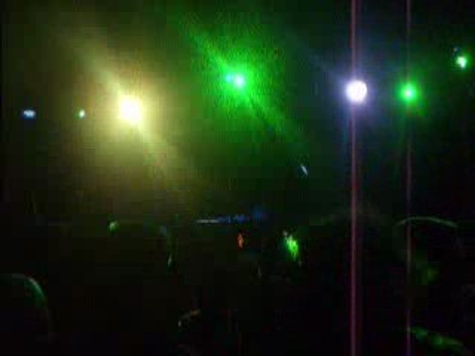 DDP Vs TILT le 29 aôut 2009  Dj FREDO MEKANO  Moving people