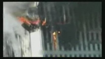 ACCABLANT explosion visible, coulée pyroplastique WTC 110901