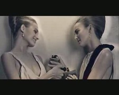 L’Eau Ambrée – Prada