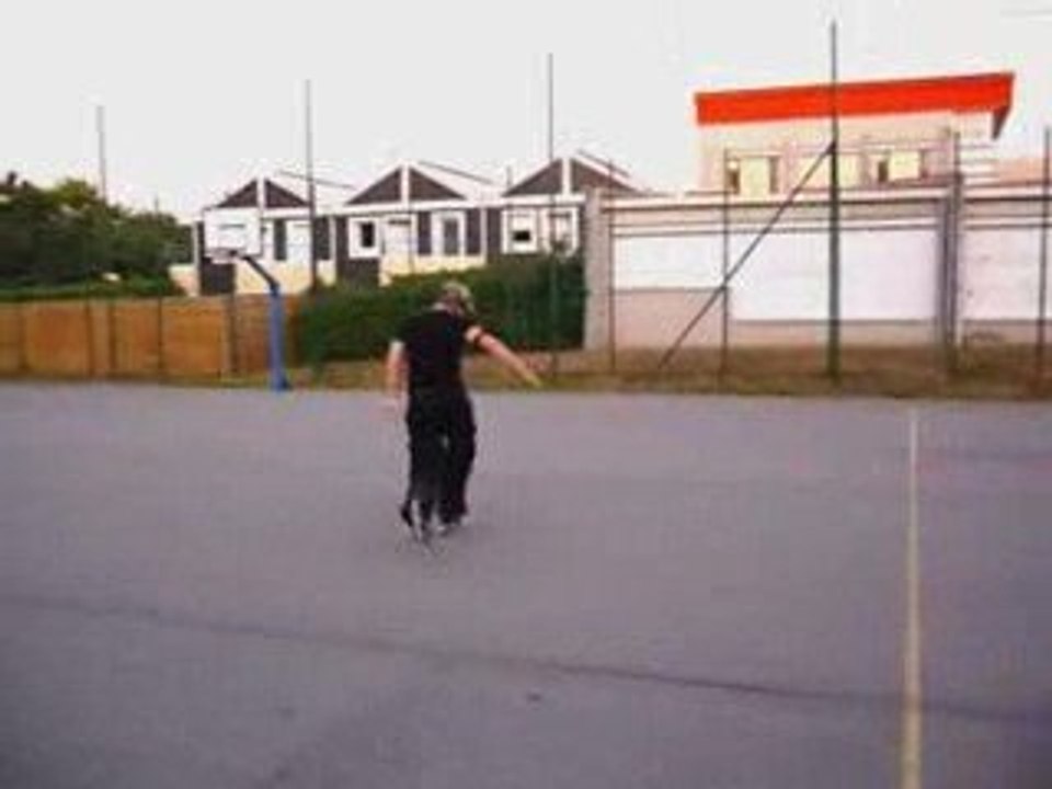 démo de roller ( danse , slalom )