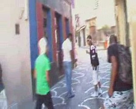 street bench-rencontre des jeunes d'ldv!!!