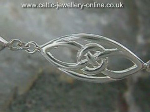 Sterling silver Celtic bracelet DWK144