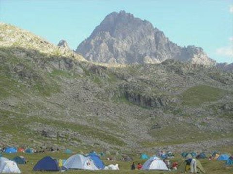 KAÇKARLAR-1-REMZİ BEKAR-MÜSLÜM SARI-WWW.KAVRUN.TR.GG