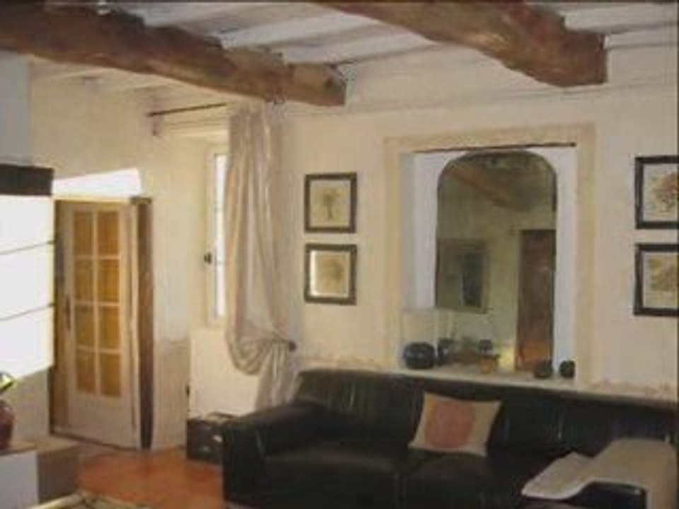 PR709 Agence Immobilière  Albi et Cordes sur Ciel. Maison de charme en pierre 260 m², 6 chambres, grange, 2ha de terrain.