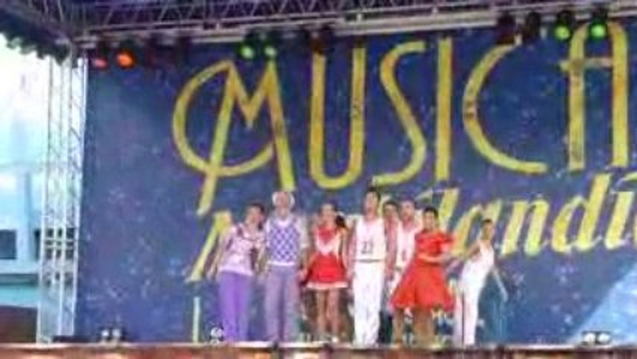Crazy school musical