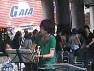 a japonnese singer in shibuya