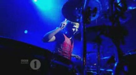 Muse - United States Of Eurasia [First Live 05.09.09]