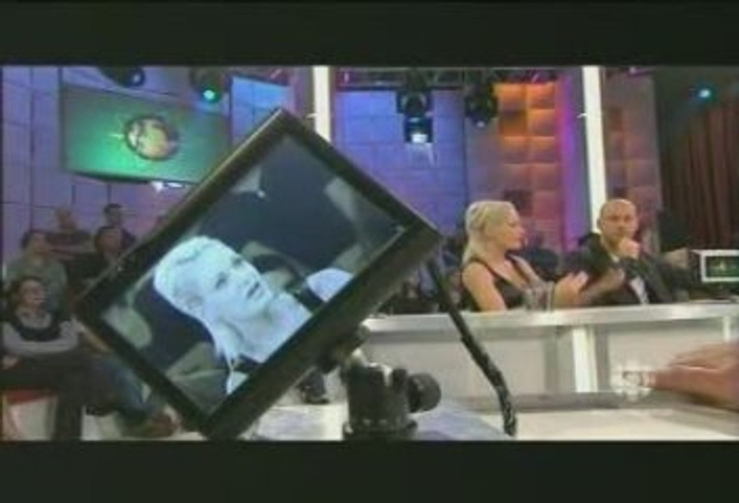 Nelly Arcan à Tout le monde en parle en septembre 2007