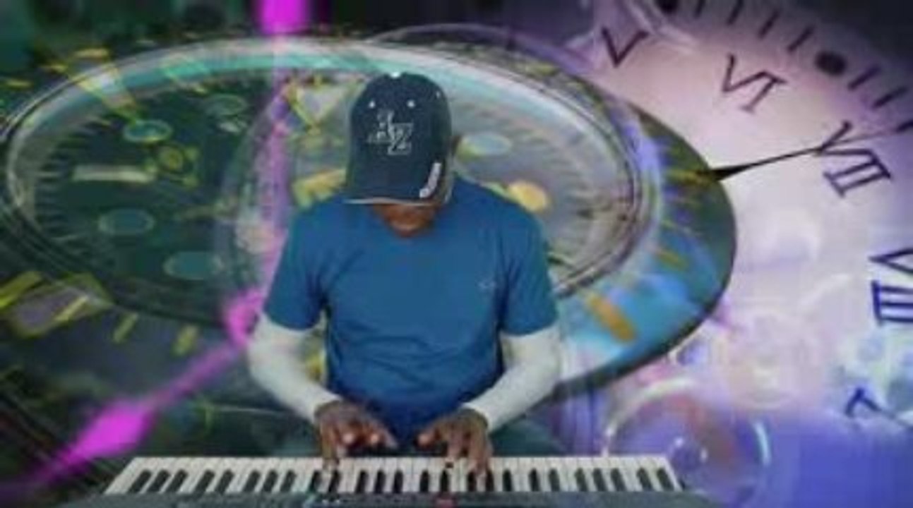 "Freestylen" on keyboard by Nigerian-born talent Paciveh