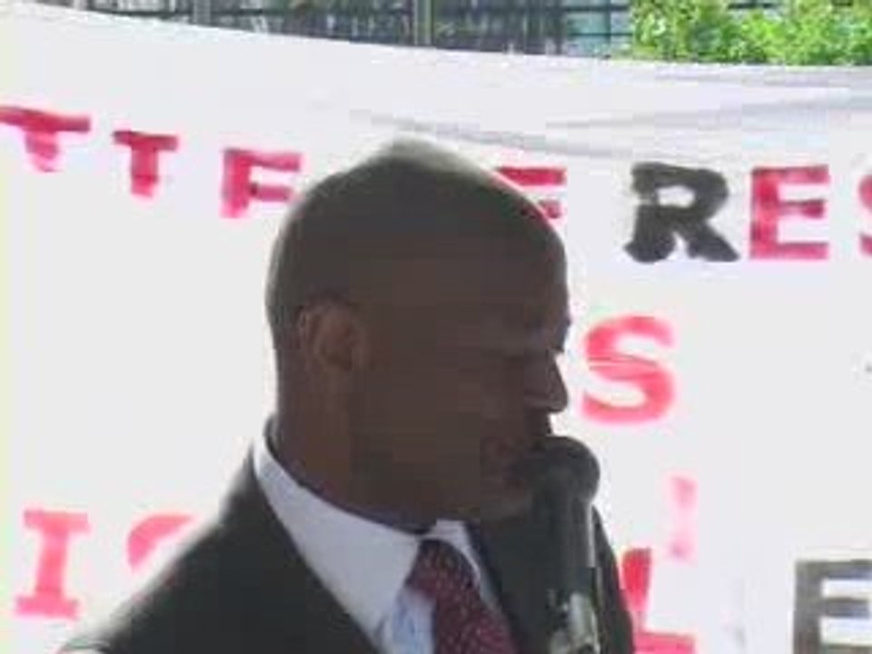 Bruno Ben Moubamba devant TOTAL et AREVA part 1