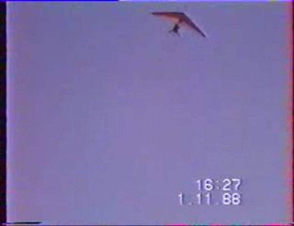 debut ulm 3   Raymond  ..Sorigny ..vol au dessus du terrain