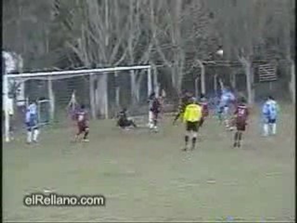 4 Saniyede 4 Gol Kurtaran Kaleci .)