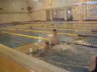 rafa matsunaga na piscina