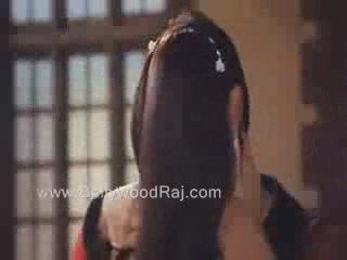 Bollywood actress shamita hot sexy lip kissing smooch scene