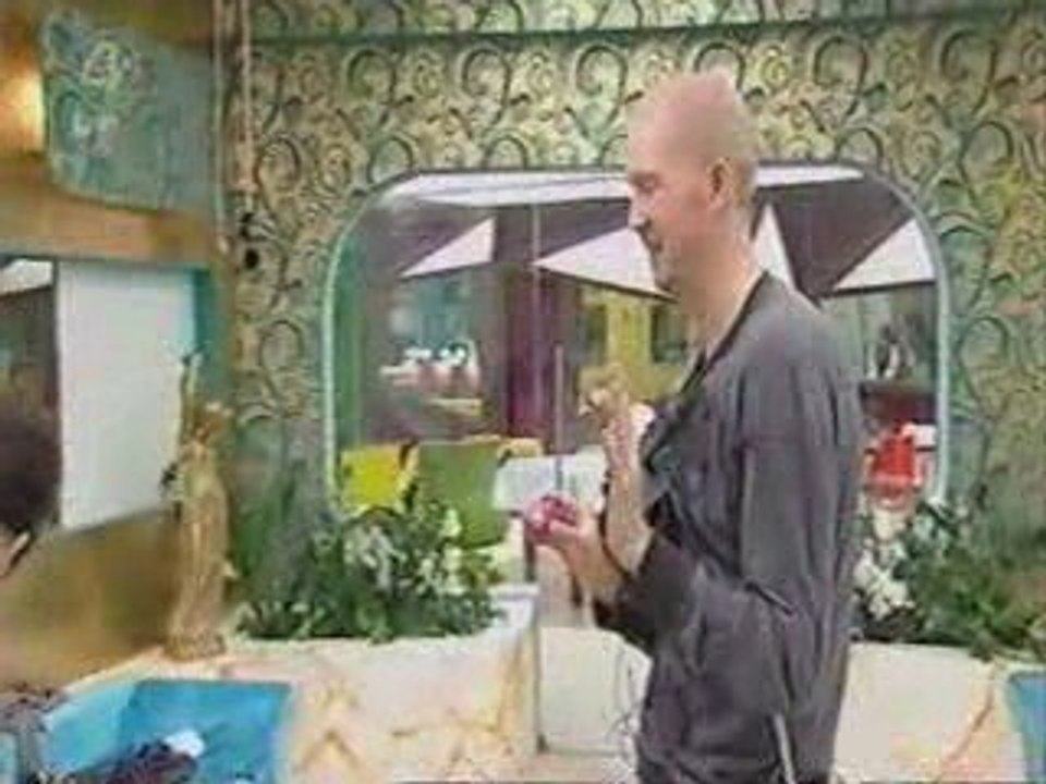 Rachel & Mikey - Mr. Quack vs Mr. Fish 2