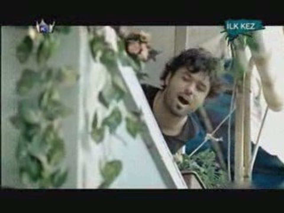 Emir - Eline Düstüm ( Video Klip 2009)