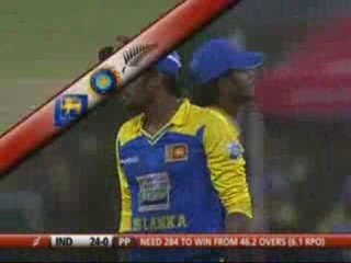 Cricket: Brilliant fielding - Underarm pick up and throw