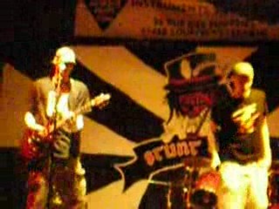 stunt area 1 intro-boite à merde