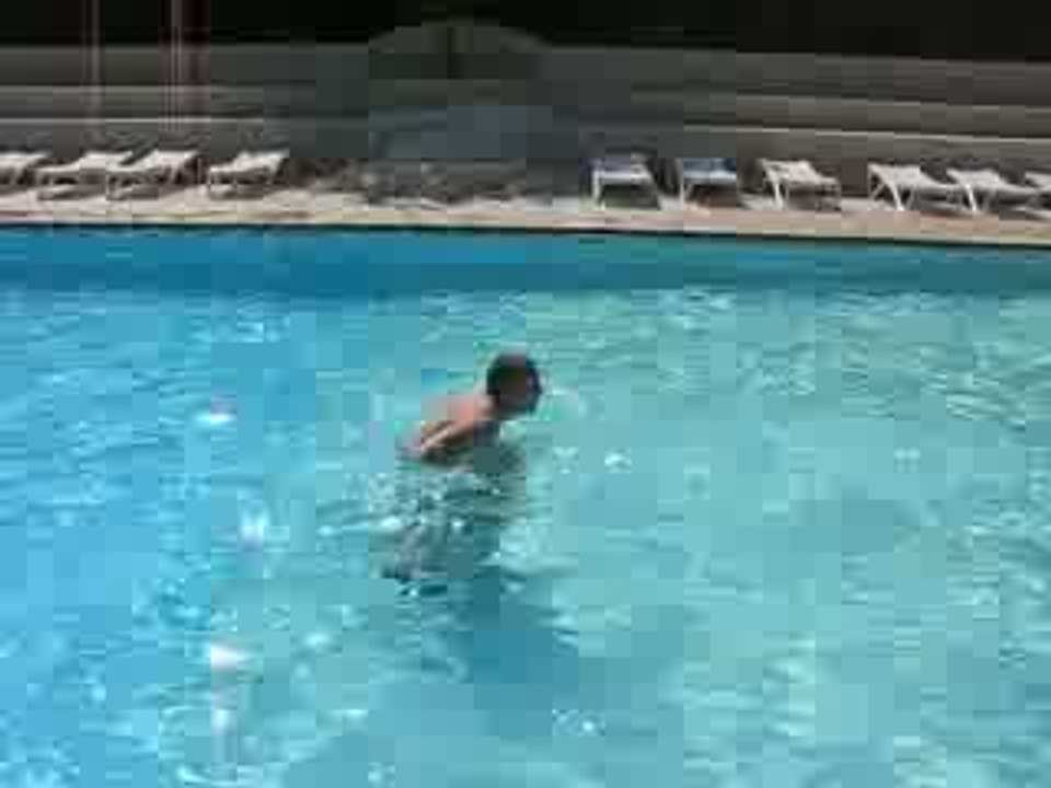 Salto epaulé jeté en piscine 2