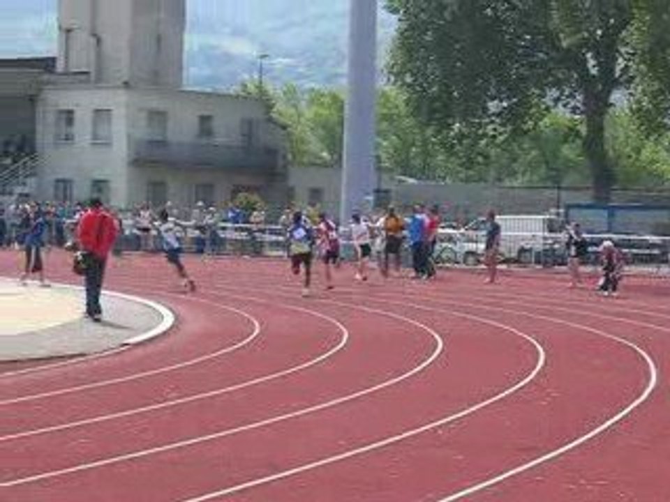 2009_Interclubs1_Ben_200m