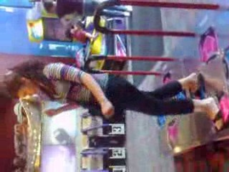 ANiSSA AU CiNéMA DEHKA