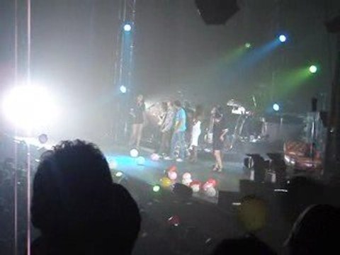 Kiss the bride et la fin de concert / Christophe Willem