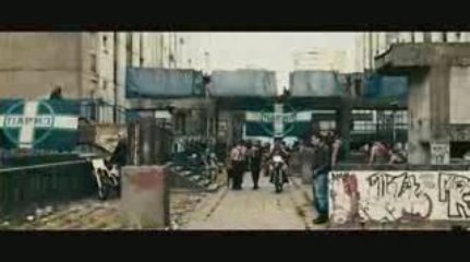 BANLIEUE 13  ULTIMATUM extrait / intro