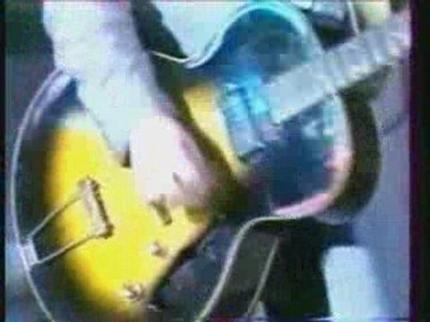 ESTHER GALIL Interdit par la loi