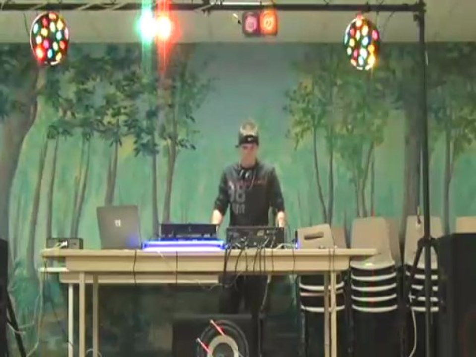 DJ Séb Basse Normandie : dj.sebastien.martin@hotmail.fr