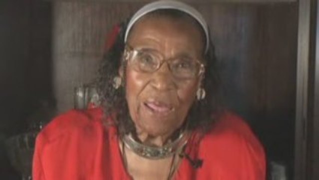 Amelia Boynton Robinson unterstützt Helga Zepp-LaRouche