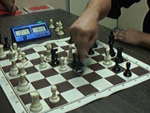 ECHECS : TONY 1 VS 0 YVES (COUPE 2009)
