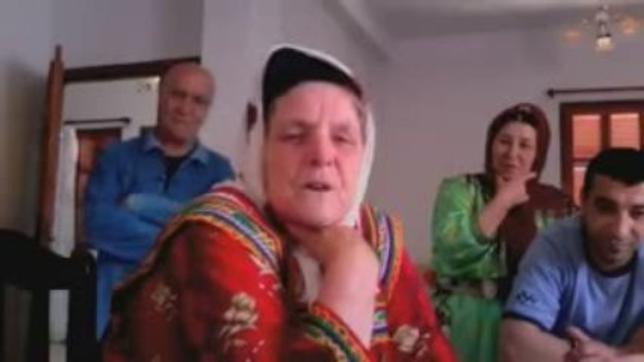 une famille kabyle fiére d'être musulmane