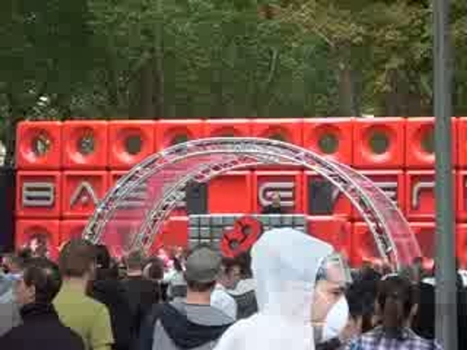 City Parade 2009 @ Liège - 01 Binum - Intro