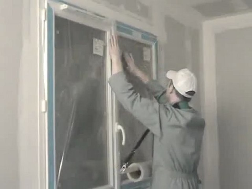 Film auto-adhésif de protection avant travaux