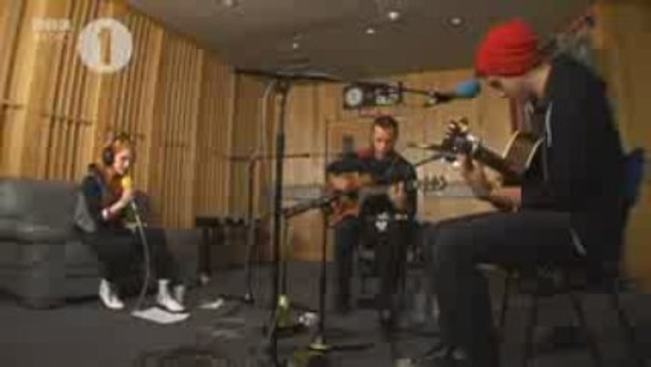 Paramore - Use Somebody (Kings Of Leon Cover) - Live BBC