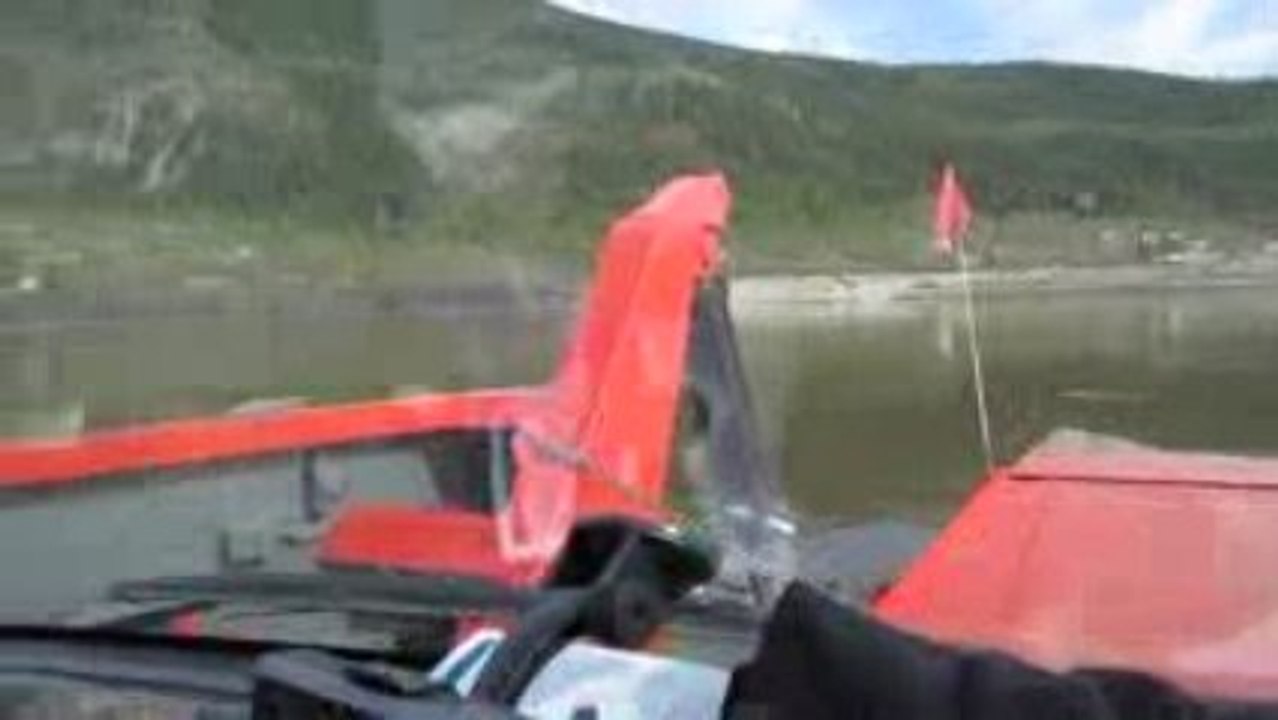 Traversé de la Yukon river à Dawson city