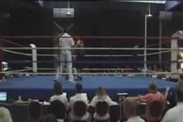 Combat à Sylvain, gants dorés 2009