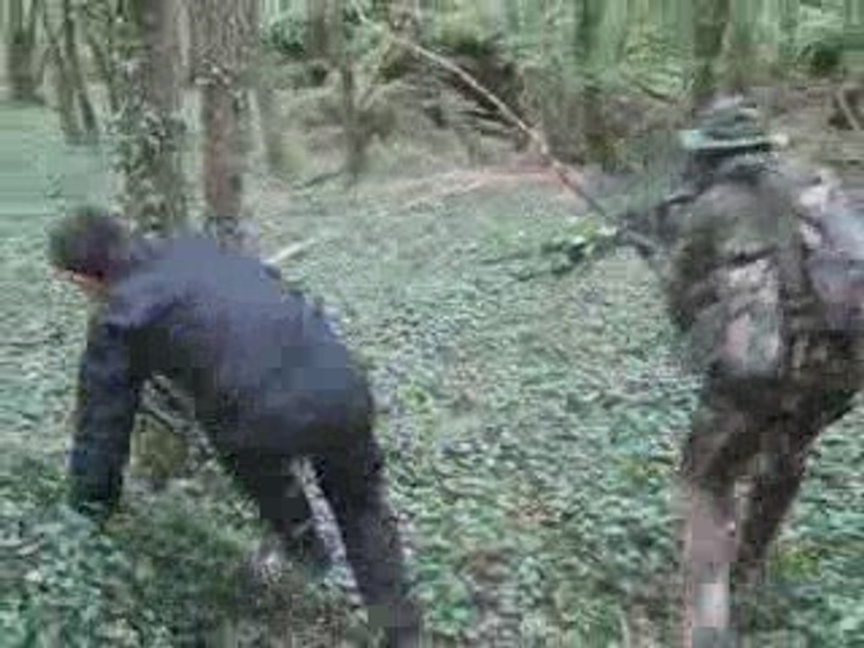 shoot airsoft